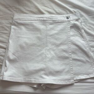 Crown & Ivy Cream Skirt